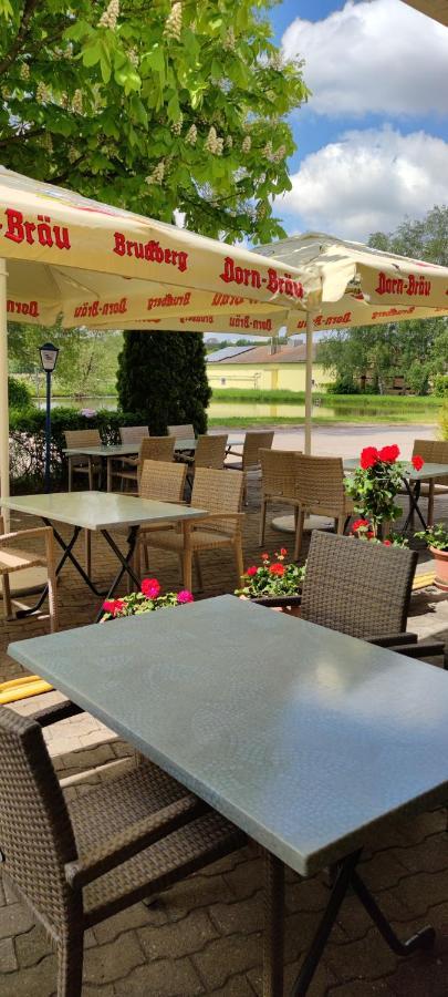 Gasthaus Pension Rezatgrund Windsbach Bagian luar foto