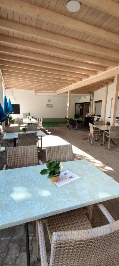 Gasthaus Pension Rezatgrund Windsbach Bagian luar foto