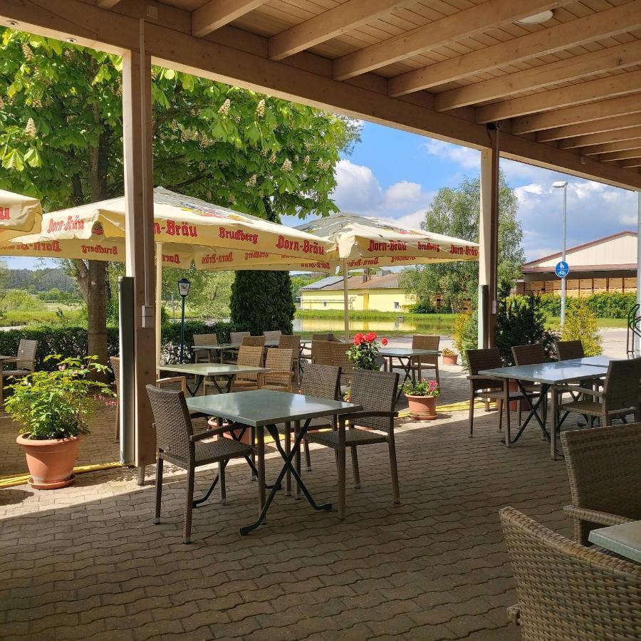 Gasthaus Pension Rezatgrund Windsbach Bagian luar foto