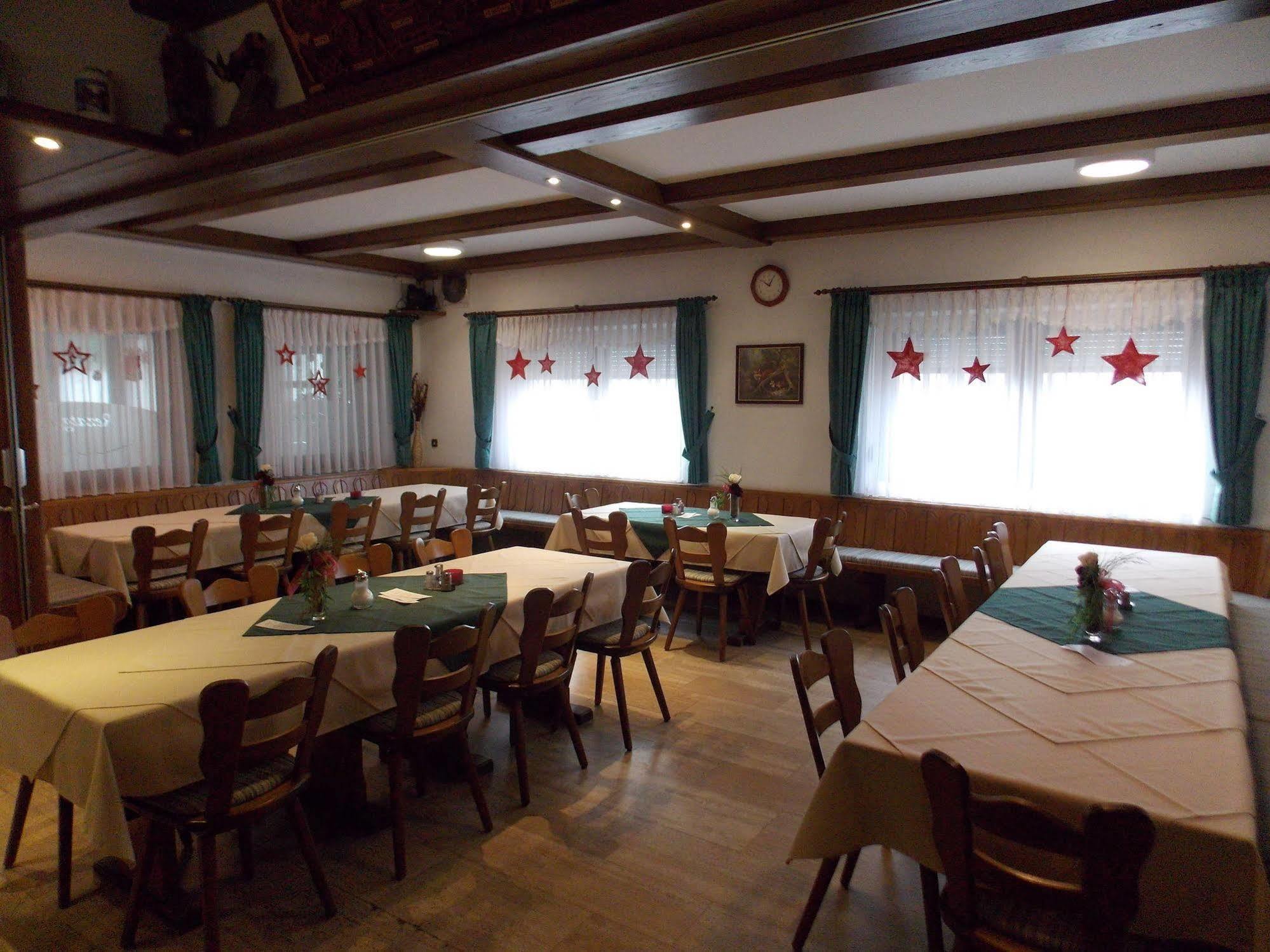 Gasthaus Pension Rezatgrund Windsbach Bagian luar foto