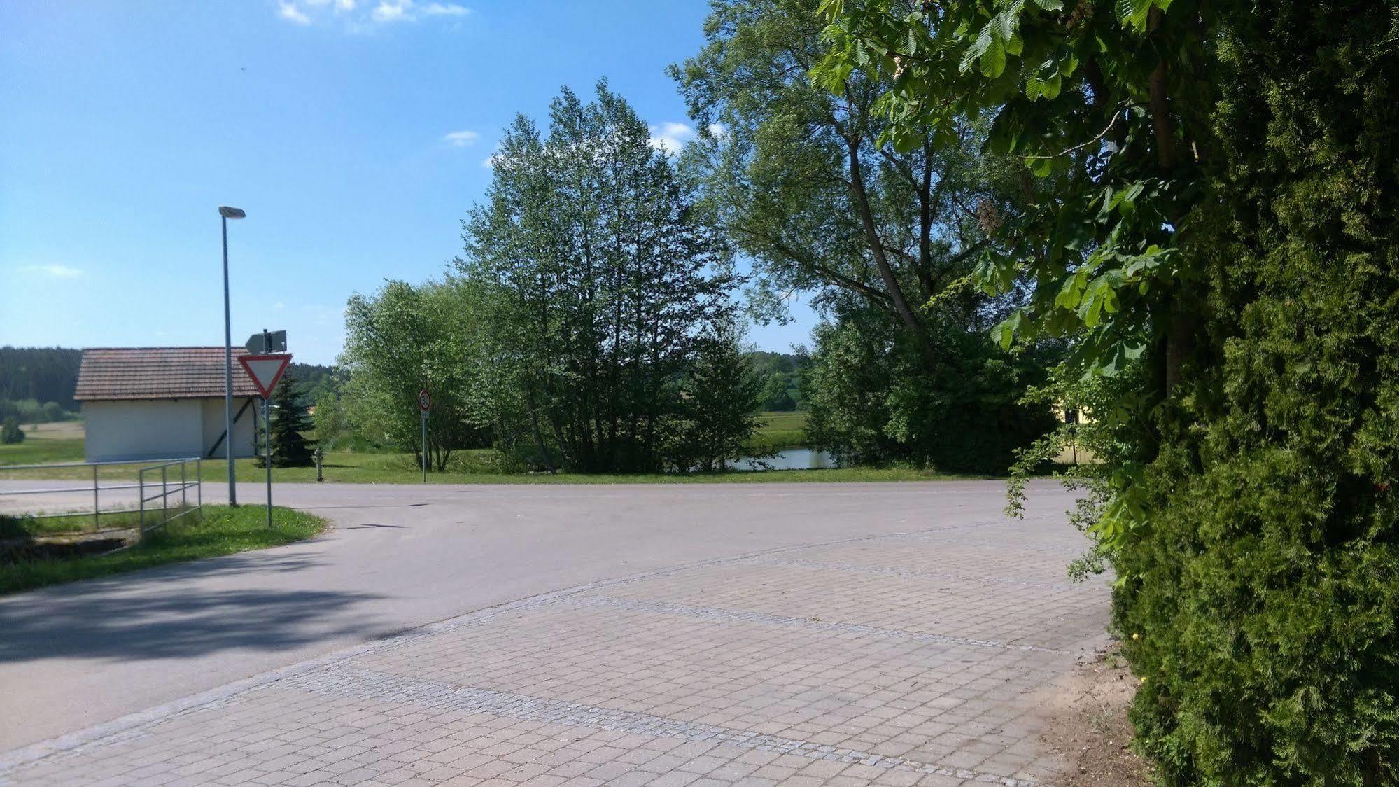 Gasthaus Pension Rezatgrund Windsbach Bagian luar foto